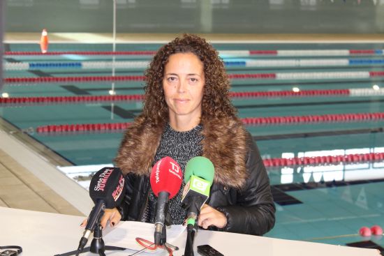 Mara Herrero: La piscina cubierta est hecha un desastre y necesita entre 100.000 y 150.000 euros para solucionar estos problemas