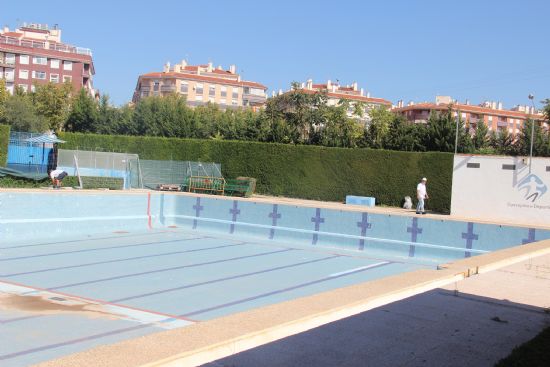 Comienzan las obras de la nueva piscina olmpica del Polideportivo La Hoya