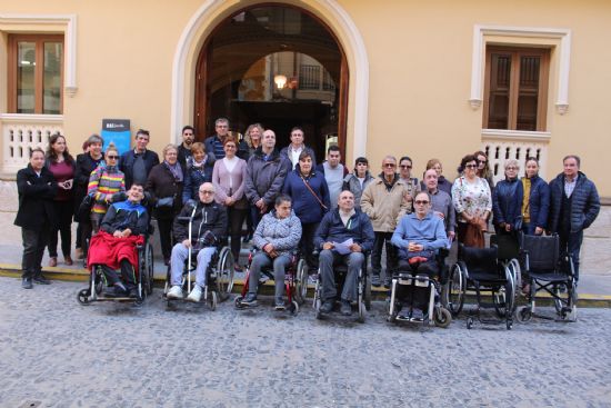 Jumilla apuesta por la accesibilidad y el apoyo a las personas con discapacidad