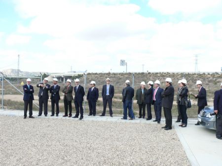EL ALCALDE DE JUMILLA,  EL CONSEJERO DE INVESTIGACIN Y UN REPRESENTANTE DE IBERDROLA HAN INAUGURADO LA NUEVA SUBESTACIN