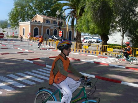 JUMILLA ACOGE UNAS JORNADAS DE EDUCACIN VIAL  CON LA PARTICIPACIN DE MS DE 1.600 NIOS