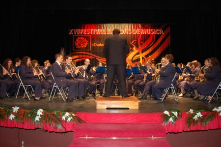 EL TEATRO VICO ACOGI LA CELEBRACIN DEL XVII FESTIVAL DE BANDAS DE MSICA CIUDAD DE JUMILLA