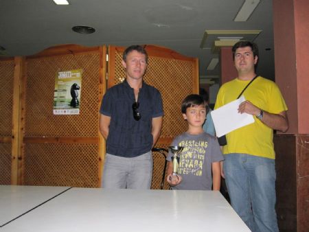 CASI MEDIO CENTENAR DE JUGADORES DE LA REGIN SE DIERON CITA EN EL TORNE DE AJEDREZ DE OTOO
