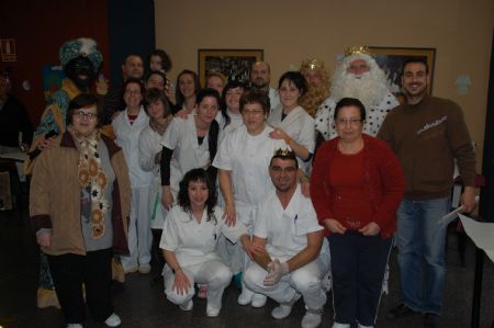 SUS MAJESTADES LOS REYES MAGOS DE ORIENTE REPARTIERON MILES DE REGALOS A LOS NIOS Y NIAS DE JUMILLA