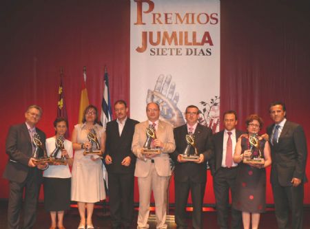 TODA LA SOCIEDAD SE VOLC EN EL ACTO DE ENTREGA DE LOS II PREMIOS SIETE DAS JUMILLA