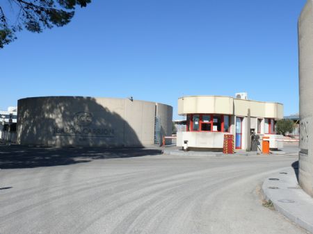 UNA FUGA DE GAS EN LA FBRICA J. GARCA CARRIN HIZO SALTAR LAS ALARMAS EN LA EMPRESA JUMILLANA