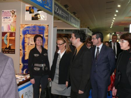 JUMILLA Y SU RUTA DEL VINO DESPERTARON GRAN INTERS EN LA FERIA TURISMUR DE TORREPACHECO