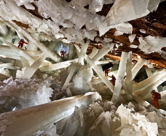 El Museo de Ciencias acoge maana la sesin de cine documental Cristales Gigantes de la cueva de Naica