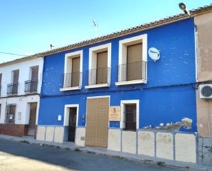 El Ayuntamiento contrata las obras de reparacin de las fachadas del Club de la 3 Edad y local social de La Alquera