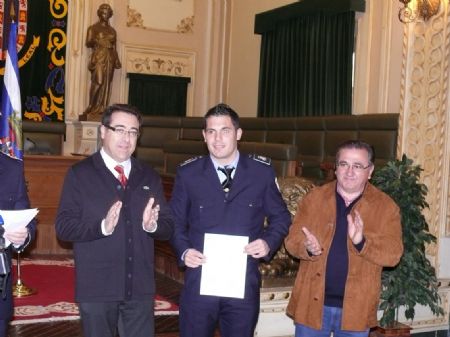 TRECE NUEVOS AGENTES SE INCORPORAN A LA PLANTILLA DE LA POLIC�A LOCAL DE JUMILLA
