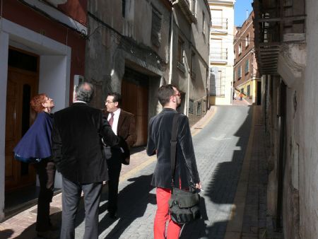 BEGOA GARCA RETEGUI VISITA JUMILLA Y SE RENE CON DISTINTOS COLECTIVOS SOCIALES Y EMPRESARIALES DE LA CIUDAD