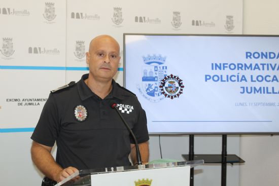 El inspector, David Morote, informa las acciones llevadas a cabo por la Polic�a Local de Jumilla en la �ltima semana