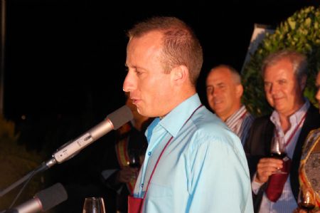 MILES DE PERSONAS EXALTARON LAS BONDADES DEL VINO DE JUMILLA EN EL ACTO CELEBRADO ANOCHE