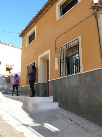 TRES FAMILIAS CONVIVEN EN LA CASA DE ACOGIDA MUNICIPAL DE MUJERES INMIGRANTES DE JUMILLA
