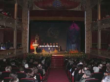 LA HERMANDAD SANTA MARA MAGDALENA PRESENT SU NUEVA IMAGEN DE SAN MIGUEL ARCNGEL