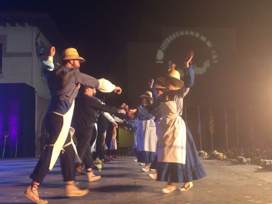 El Festival Nacional de Folklore vuelve a ser escaparate de color y cultura