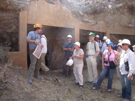 UN GRUPO DE 32 GEOLGOS DE TODA EUROPA VALORAN COMO DE EXTREMA IMPORTANCIA EL PATRIMONIO DE JUMILLA