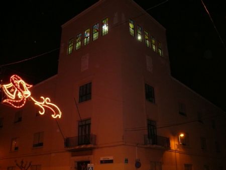 CON LA INAUGURACIN DE UNAS VIDRIERAS EN EL INSTITUTO FINALIZARON LOS ACTOS SOBRE EL ARZOBISPO JUAN LOZANO 