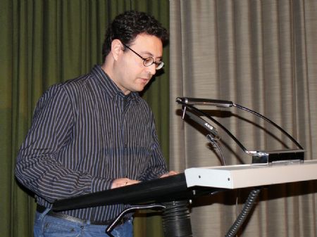 CON LA INAUGURACIN DE UNAS VIDRIERAS EN EL INSTITUTO FINALIZARON LOS ACTOS SOBRE EL ARZOBISPO JUAN LOZANO 