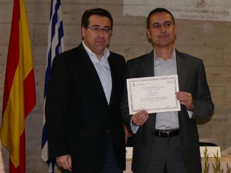LUCES DE NEN Y FRESAS AMARGAS PARA SIEMPRE, TRABAJOS GANADORES DEL XXXI PREMIO LITERARIO CIUDAD DE JUMILLA