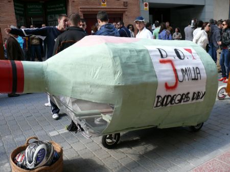 XITO DE PARTICIPACIN Y PBLICO EN LA CARRERA DE KARTS ORGANIZADA DENTRO DEL PROGRAMA EN 100DE LA NOCHE