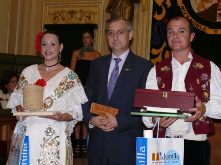 DIEZ GRUPOS TOMAN PARTE EN EL XXVIII FESTIVAL NACIONAL DE FOLKLORE CIUDAD DE JUMILLA