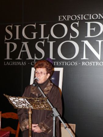 LA CRUZ GUA ES LA IMAGEN DEL CARTEL ANUNCIADOR DE LA SEMANA SANTA 2011