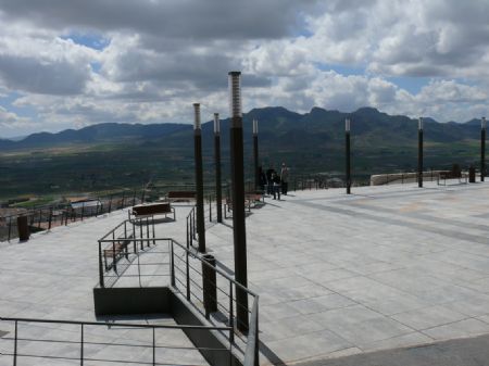 EL SECRETARIO DE ESTADO DE TURISMO Y EL ALCALDE DE JUMILLA INAUGURAN EL CASTILLO Y LAS OBRAS DEL ENTORNO