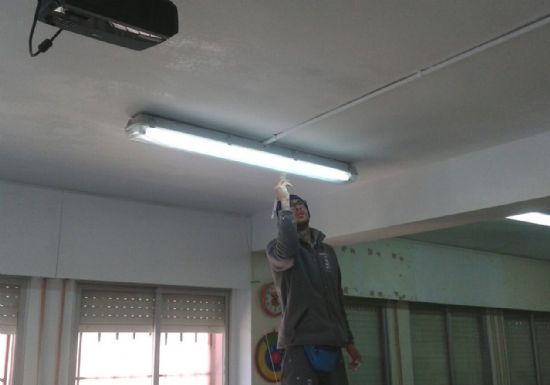 El Ayuntamiento realiza diferentes reparaciones de mantenimiento en los centros escolares