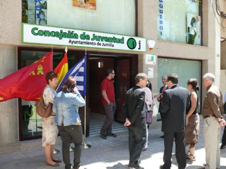 EL ALCALDE DE JUMILLA Y LA DIRECTORA GENERAL DEL INSTITUTO DE LA JUVENTUD INAUGURAN LAS NUEVAS OFICINAS DE JUVENTUD