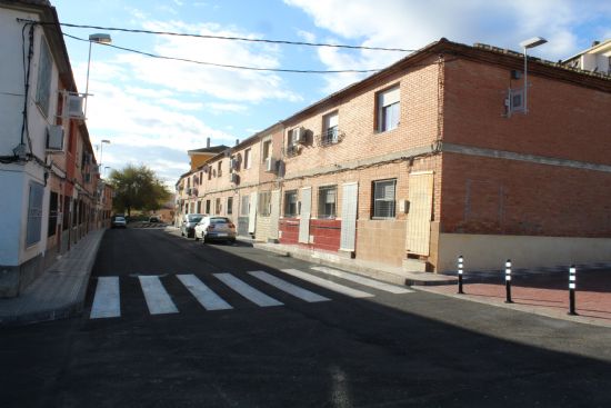 Finalizan las obras de renovaci�n del asfaltado de las calles de las viviendas del MOPU y entorno