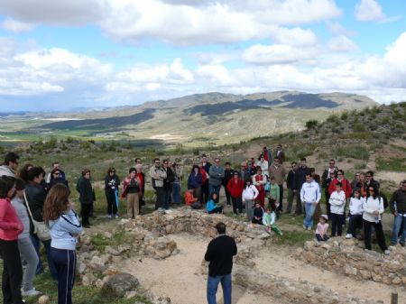 CERCA DE 70 PERSONAS PARTICIPARON EN LA VISITA A COIMBRA DEL BARRANCO ANCHO CON MOTIVO DEL DA DE LOS MONUMENTOS