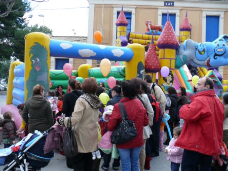 DECENAS DE NIOS DISFRUTARON DE LAS ACTIVIDADES ORGANIZADAS CON MOTIVO DEL DA DE LA INFANCIA