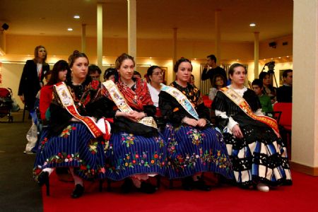 LA CONCEJAL DE TURISMO DESTACA EL APOYO DE LOS COLECTIVOS FESTEROS Y LA ASOCIACIN RUTA DEL VINO EN TURISMUR 2009