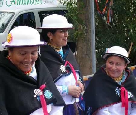 CIENTOS DE PERSONAS PARTICIPARON Y ASISTIERON AL II ENCUENTRO INTERCULTURAL CELEBRADO EN JUMILLA