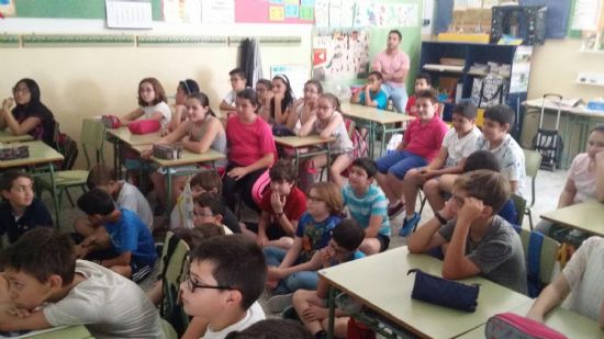 Salubridad Pblica y Aguas de Jumilla ofrecen charlas en colegios para informar sobre las plagas urbanas