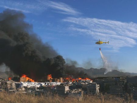 EL INCENDIO INDUSTRIAL MS IMPORTANTE DE LOS OCURRIDOS EN LA REGIN EL LTIMO AO, AFIRM BENITO MERCADER