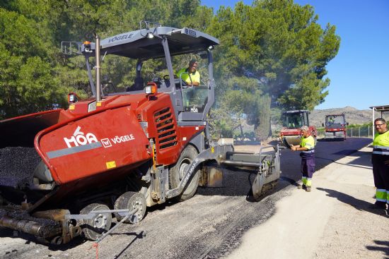 Comienzan las obras de arreglo y asfaltado de 14 kilmetros de caminos rurales en el trmino municipal de Jumilla