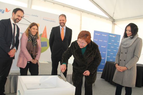Primera piedra de una nueva planta fotovoltaica en Jumilla que contar con una inversin de 26 millones de euros