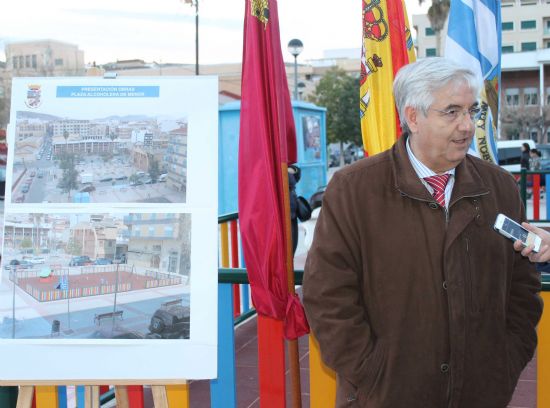El alcalde informa de las actuaciones realizadas en la Plaza de la Alcoholera y adelanta las que estn previstas en la segunda fase de su remodelacin 