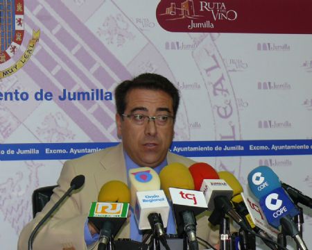 EL ALCALDE DE JUMILLA DUDA QUE EL CENTRO INTEGRAL DE SALUD SE EMPIECE A CONSTRUIR ANTES DE 2011