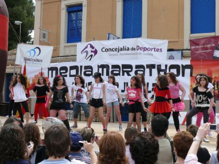 XITO DE PARTICIPACIN Y PBLICO EN LA III MEDIA MARATN CIUDAD DE JUMILLA