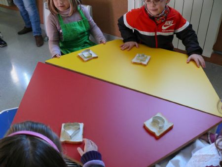 UN TOTAL DE 48 NIOS Y NIAS PARTICIPAN EN UNOS TALLERES DE COCINA NAVIDEA QUE SE IMPARTEN HASTA EL 5 DE ENERO
