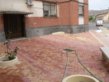 EL ALCALDE DE JUMILLA AFIRMA QUE LAS OBRAS QUE SE ESTN EJECUTANDO DENTRO PLAN E VAN A BUEN RITMO