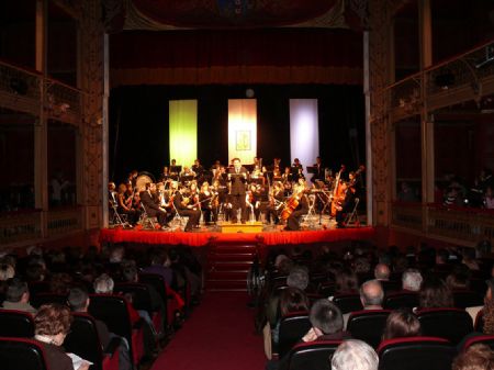 ROQUE BAOS DIRIGI A LA ORQUESTA SINFNICA DE JUMILLA EN EL ESTRENO DE SINFONA DE ARAGN