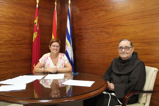El Ayuntamiento firma convenio de 12.000 euros con el Convento de Santa Ana para la restauracin de la imagen del Cristo Amarrado