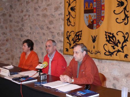 MEDIO CENTENAR DE PERSONAS ANALIZARON LAS FIESTAS DE AGOSTO EN EL TALLER DE LA TORRE DEL RICO
